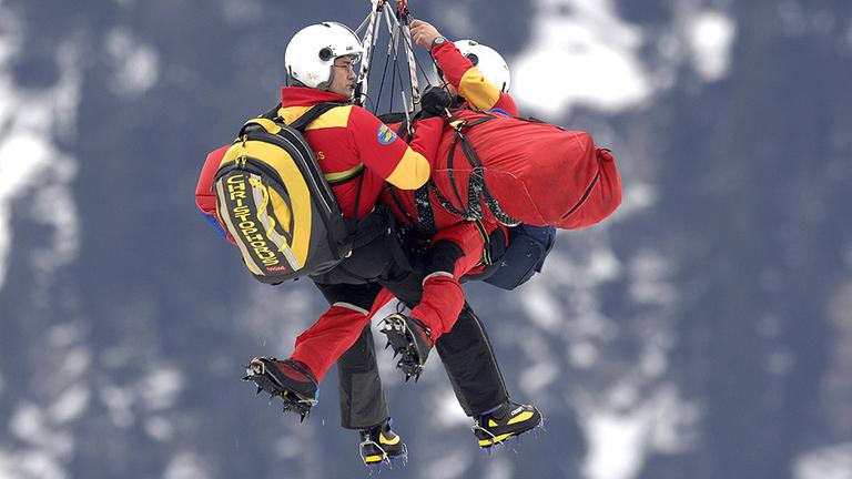 Scott Macartney wird abtransportiert