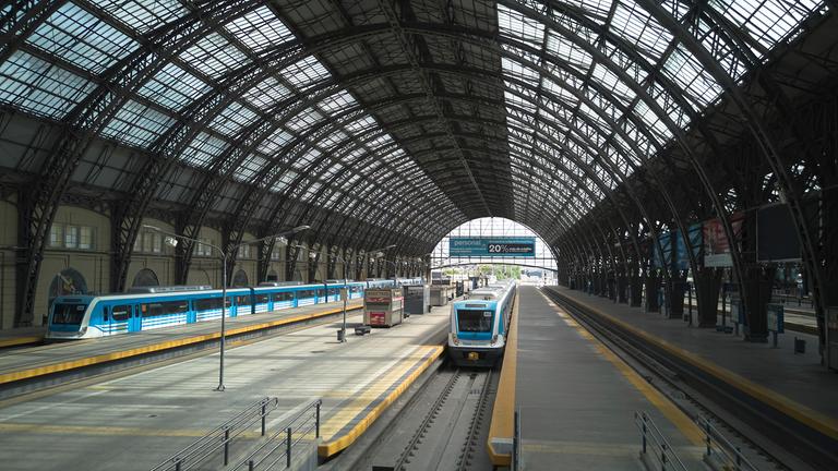 Leerer Bahnhof in Buenos Aires, Argentinien