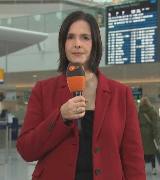 Brigitte Saar am Flughafen München
