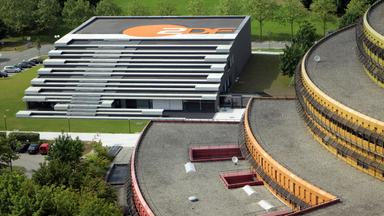 Korrekturen und Richtigstellungen