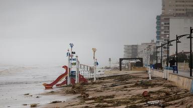 Spanien, Valencia: Ein Blick auf die Schäden, die Sturm „Adam“ in Guardamar de la Safor (Valencia, Spanien) am 19. Oktober 2026 verursacht hat.