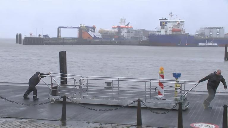 Auf dem Bild sieht man die Nordsee bei der gerade ein Sturm aufzieht.