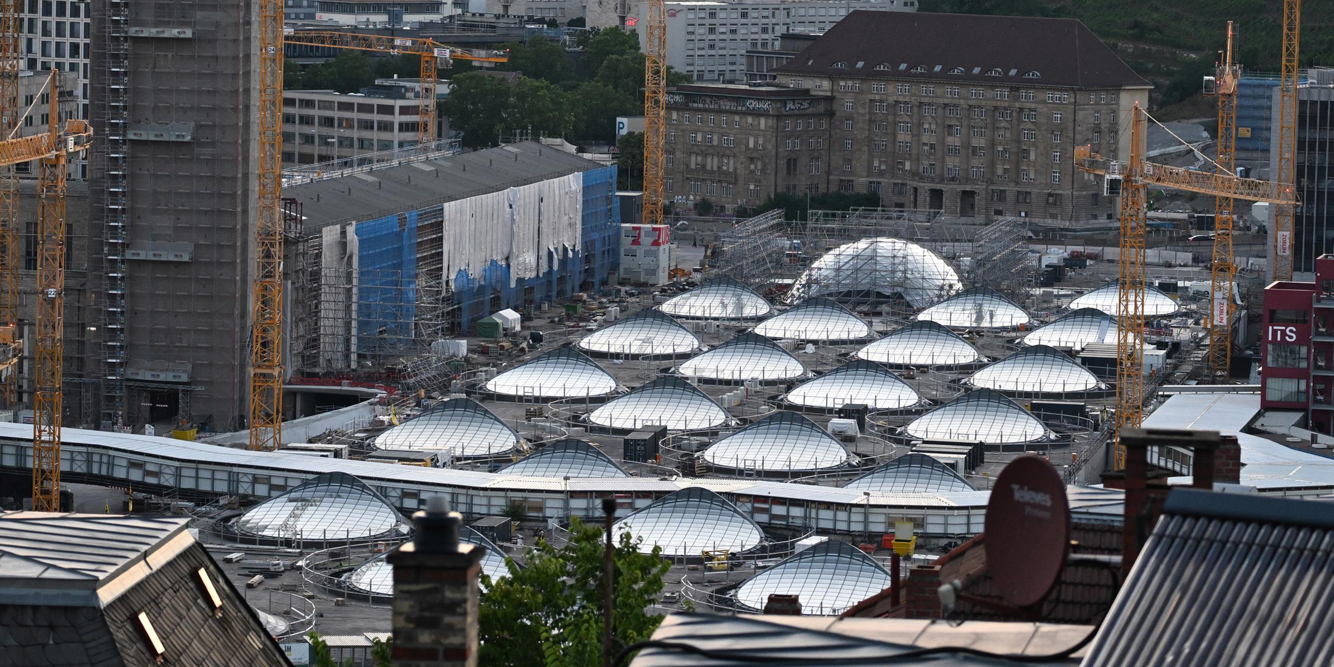  Blick auf die Baustelle des milliardenschweren Bahnprojekts Stuttgart 21 mit dem unter die Erde verlegten Tiefbahnhof