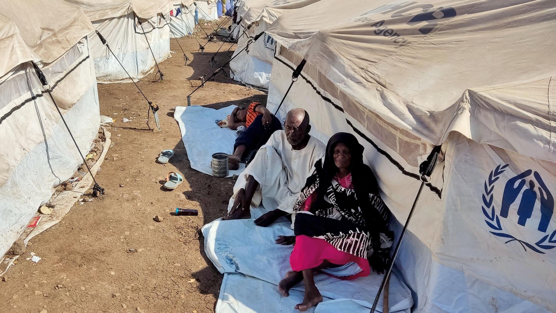 Flüchtlinge in einem Lager in der sudanesischen Stadt Al-Qadarif