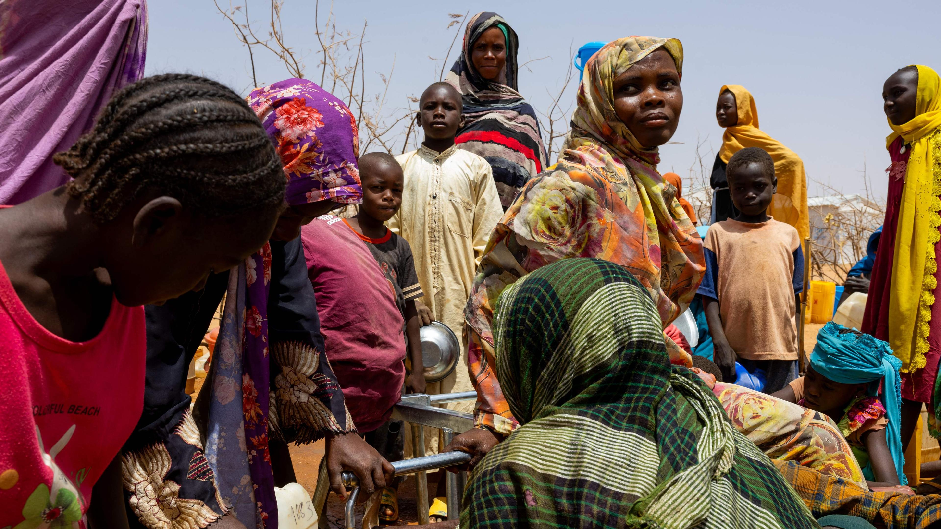 Geflüchtete aus dem Sudan in einem Flüchtlingslager.