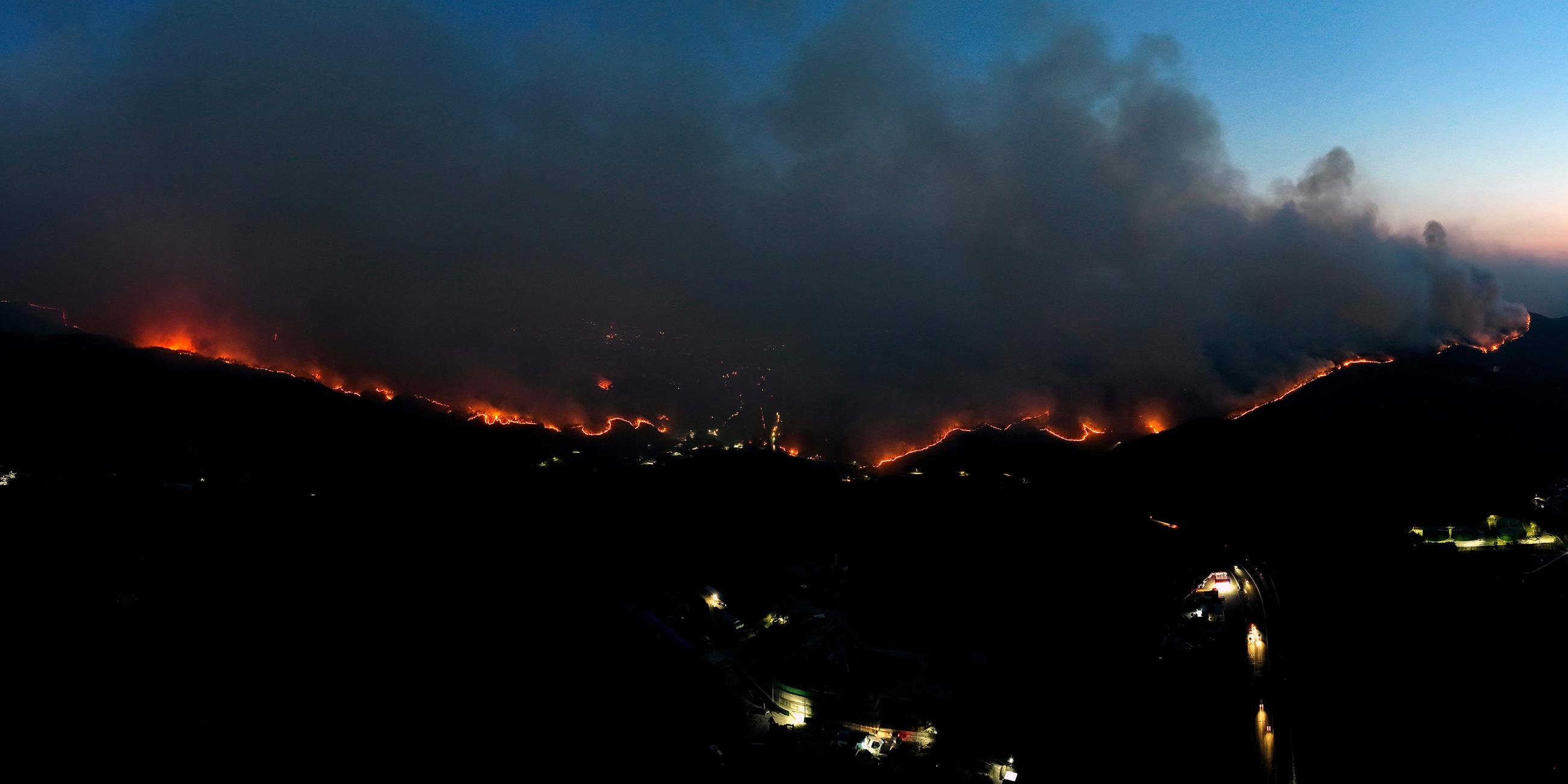 Waldbrände in der Provinz Nord-Gyeongsang, Südkorea