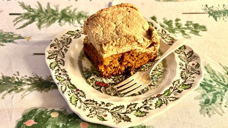 Süßkartoffel-Kuchen mit Baiserhaube
