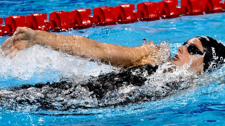 Summer McIntosh am 14.12.2024 während der World Aquatic Swimming Championships 2024 in Budapest.