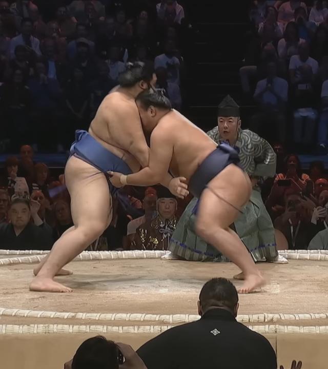 Sumo-Ringer beim Grand-Sumo-Tournament in London