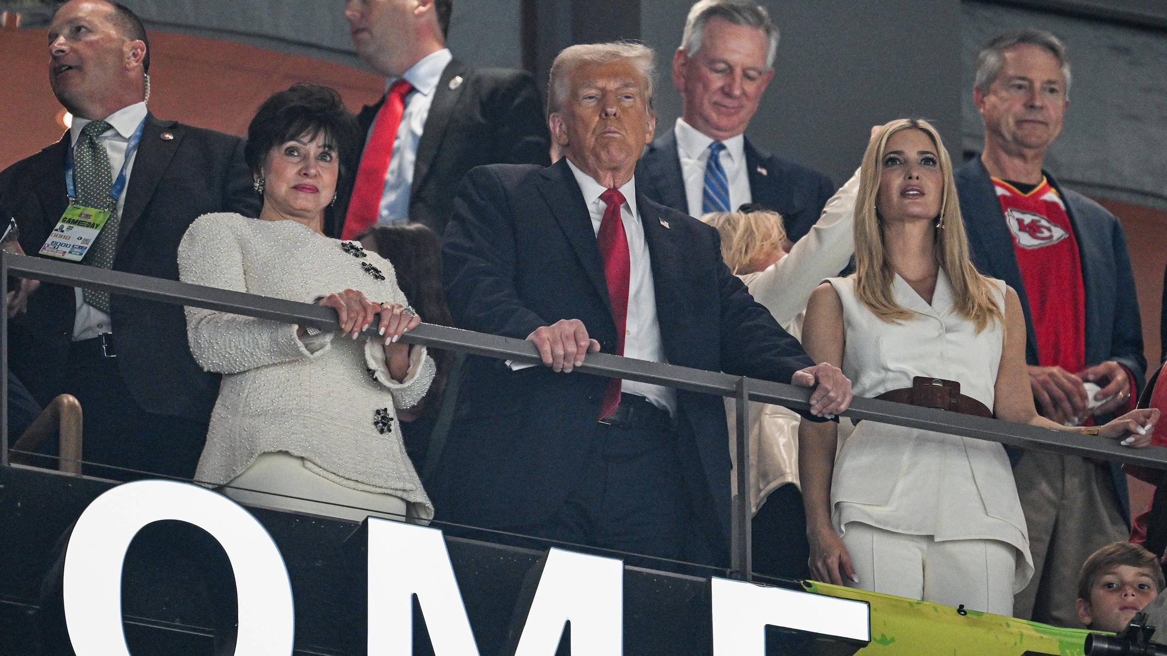 US-Präsident Donald Trump beim Super Bowl in New Orleans