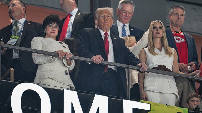 US-Präsident Donald Trump beim Super Bowl in New Orleans