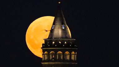 Supermond in Istanbul am 19.08.2024.