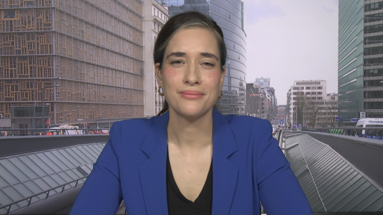 ZDF-Reporterin Scralett Sternberg in Brüssel