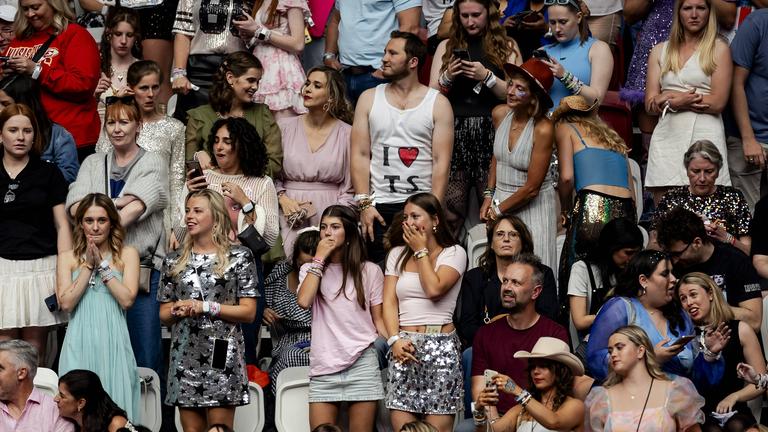 Taylor-Swift-Fans beim Konzert