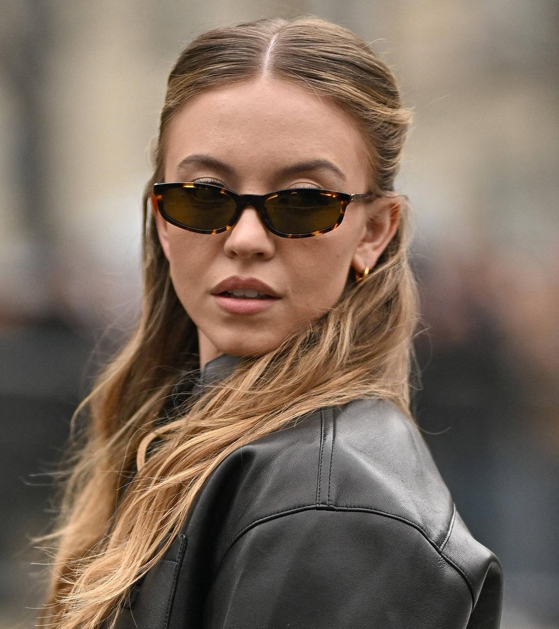 Schauspielerin Sydney Sweenay auf der Paris Fasion Week 2025. (Archiv)