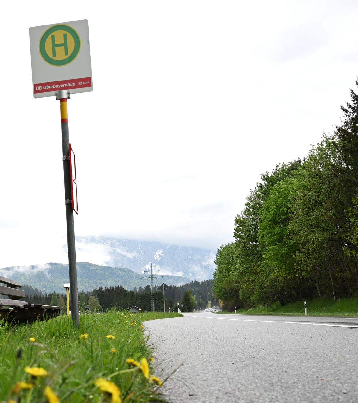 Symbolbild öffentlicher Nahverkehr auf dem Land
