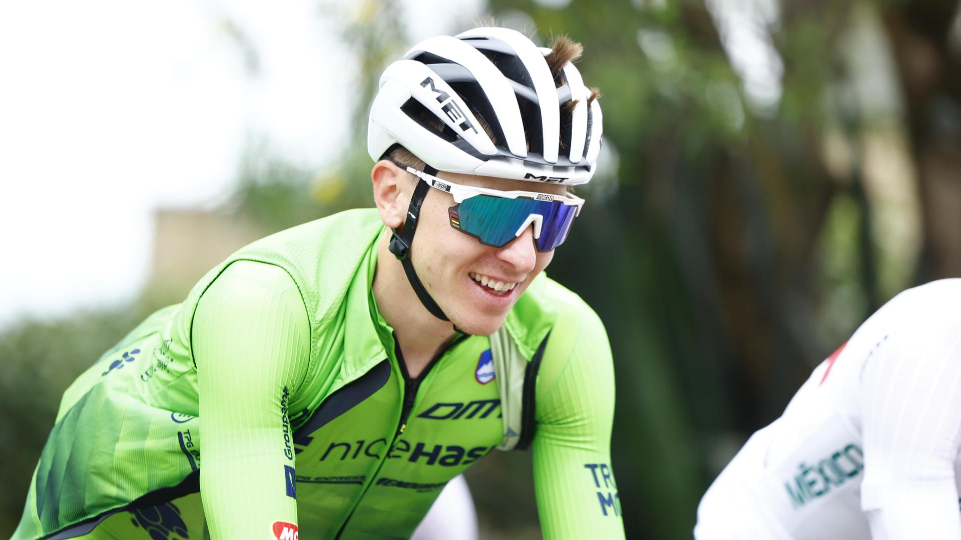 Radsportler Tadej Pogacar auf dem Rad während der UCI Rad-WM in Kigali, Ruanda, am 24.09.2025.