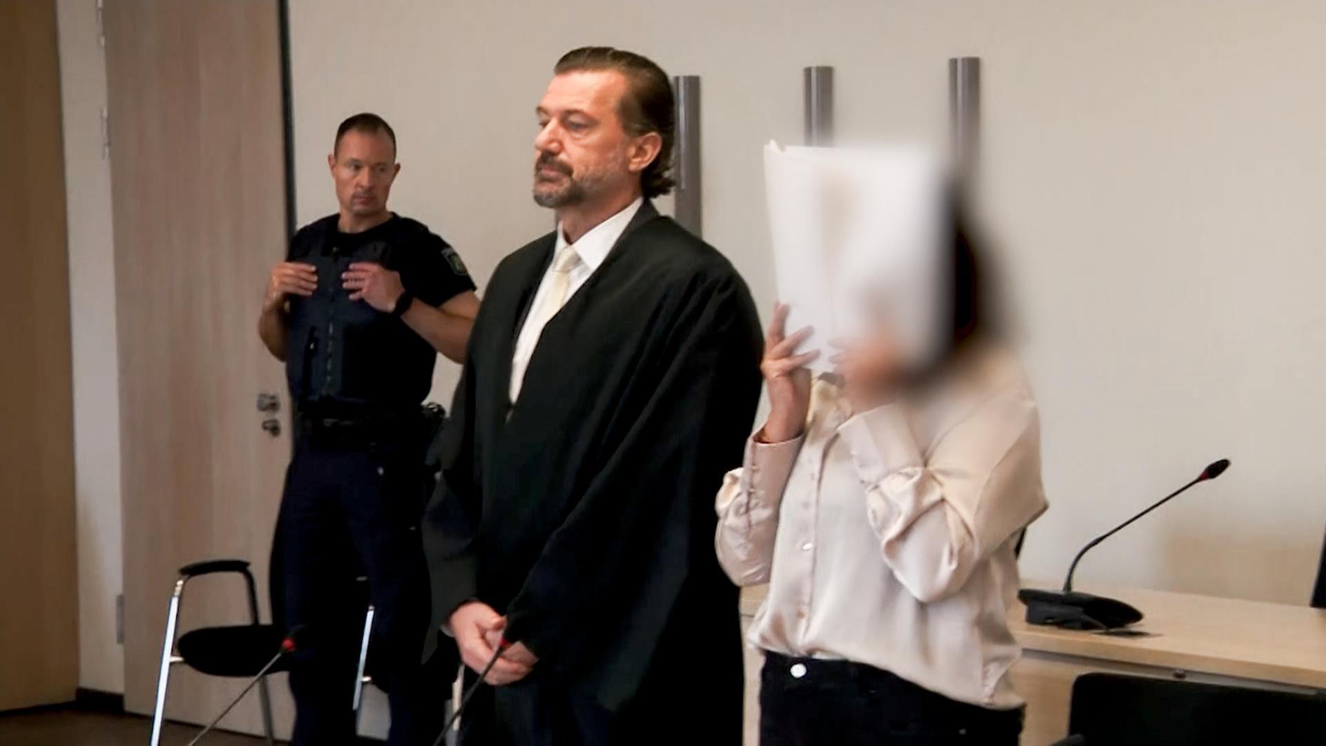 Prozessauftakt: Ex-Frau tötet neue Freundin