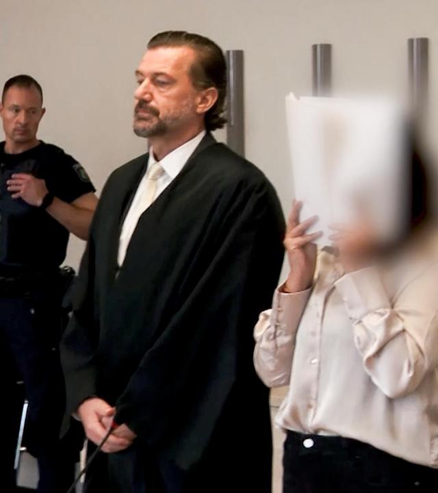 Prozessauftakt: Ex-Frau tötet neue Freundin