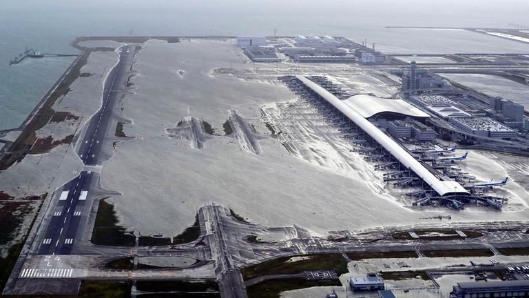 Der Flughafen von Osaka ist am 4. September 2018 durch den Taifun Jebi komplett überflutet.