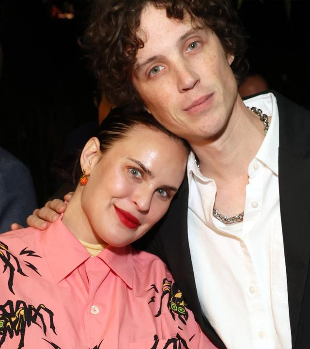 Tochter von Bruce Willis, Tallulah Willis, mit ihrem Ehemann Justin Acee. 