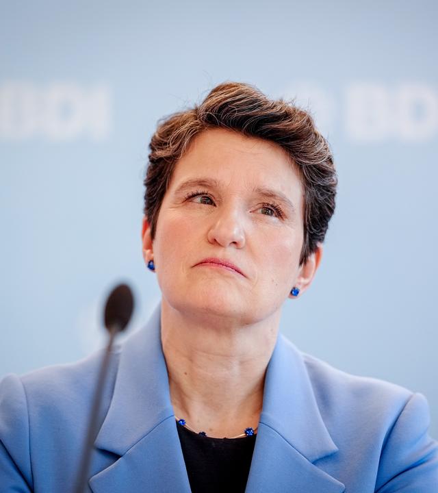 Tanja Gönner gibt eine Jahresauftakt-Pressekonferenz im Haus der Wirtschaft.