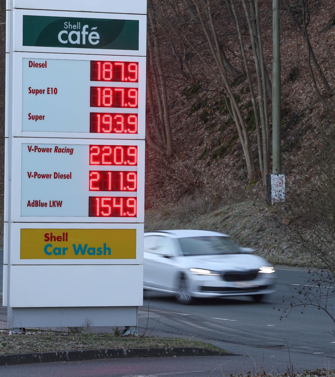 Die Bundesregierung will mit einem neuen Gesetz Ölkonzerne zu mehr Transparenz verpflichten.