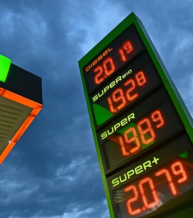 Preise an einer HEM Tankstelle.