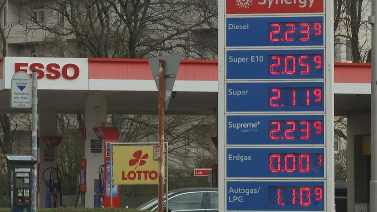 Spritpreise an einer Tankstelle