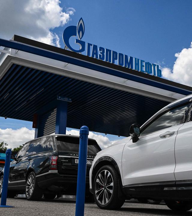 RUSSIA-UKRAINE-CONFLICT-ECONOMY-FUEL