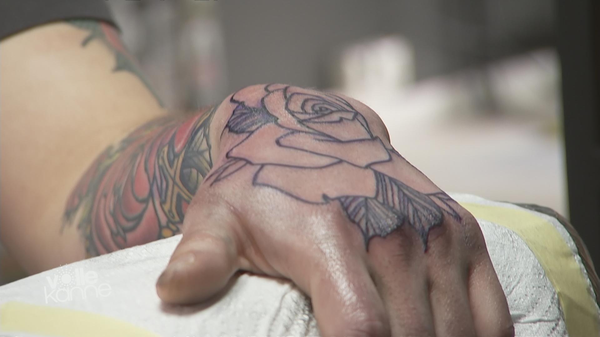 Tattoo auf der Hand