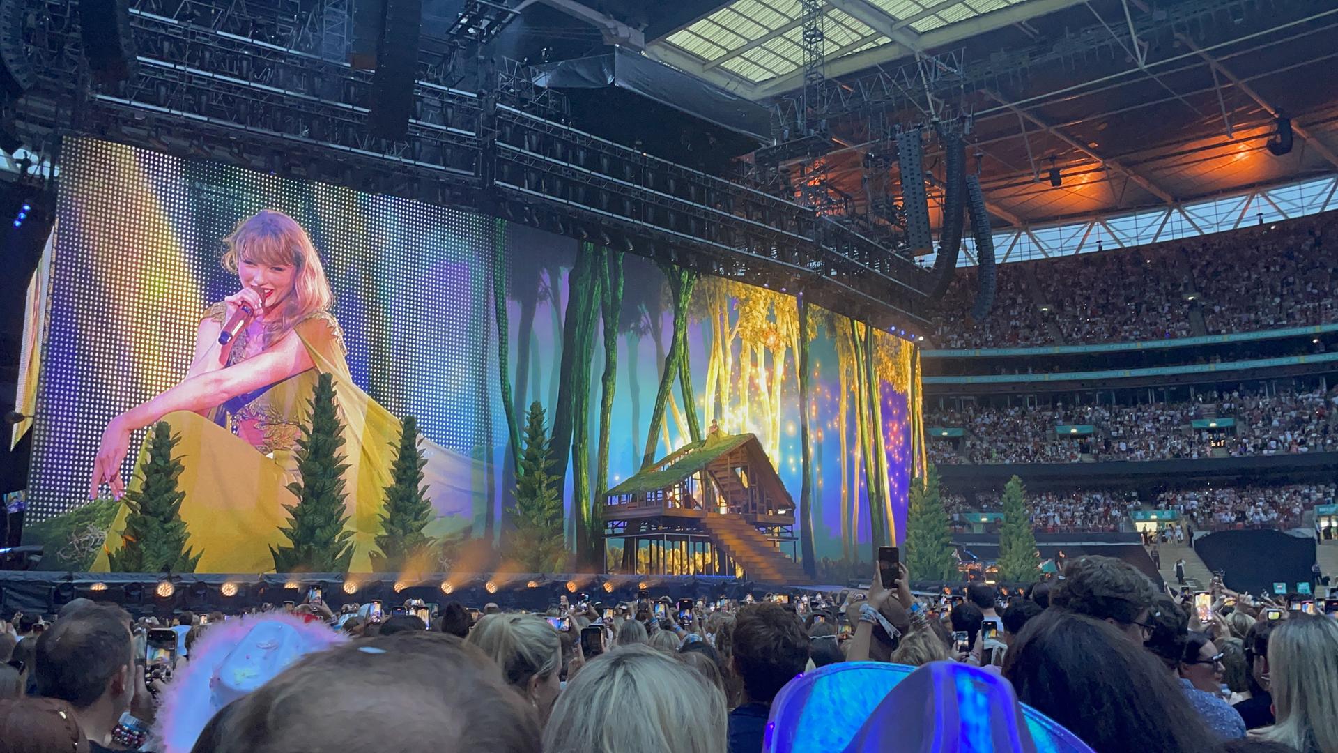 US-Popstar Taylor Swift tritt im Wembley-Stadion in London auf