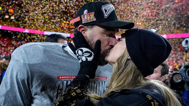 Taylor Swift unterstützt Freund Travis Kelce bei Einzug in Super Bowl