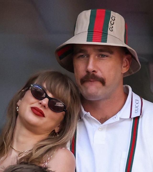 Die US-amerikanische Singer-Songwriterin Taylor Swift (links) und der US-amerikanische NFL-Footballspieler Travis Kelce.