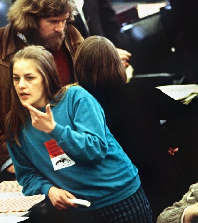 1983 - Erste Bundestagssitzungen der Grünen