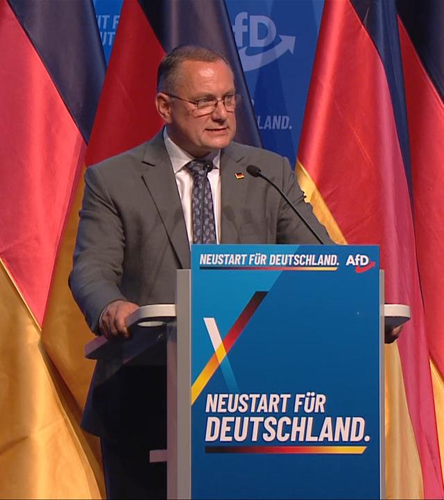 Abschluss AfD-Parteitag: “Nichts versprechen, das wir nicht einhalten können”