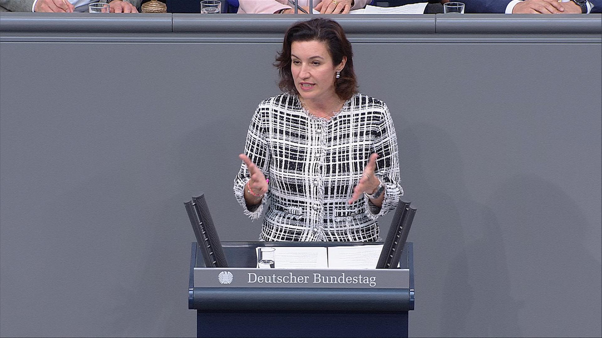 Bär: Internationalen Forschern exzellente Bedingungen bieten