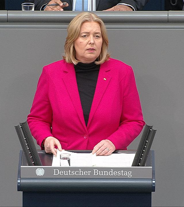 Bas: "Arbeitsplätze sichern und langfristig erhalten"