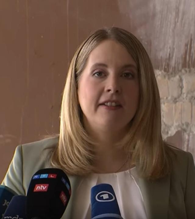 Bauministerin Hubertz zum Projekt "Gewerbe zu Wohnen"