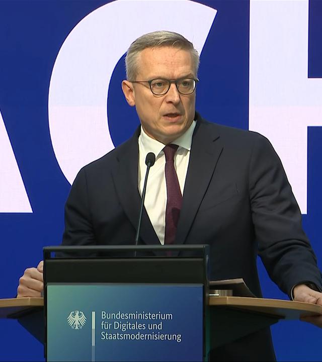 Bilanz "Ein Jahr Staatsmodernisierung"