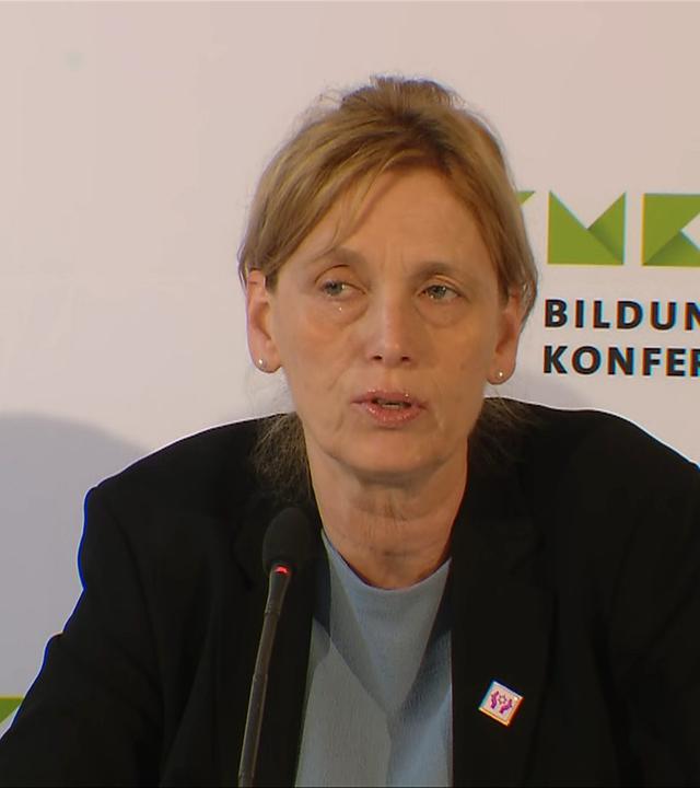Bildungsminister:innen zu Social Media an Schulen