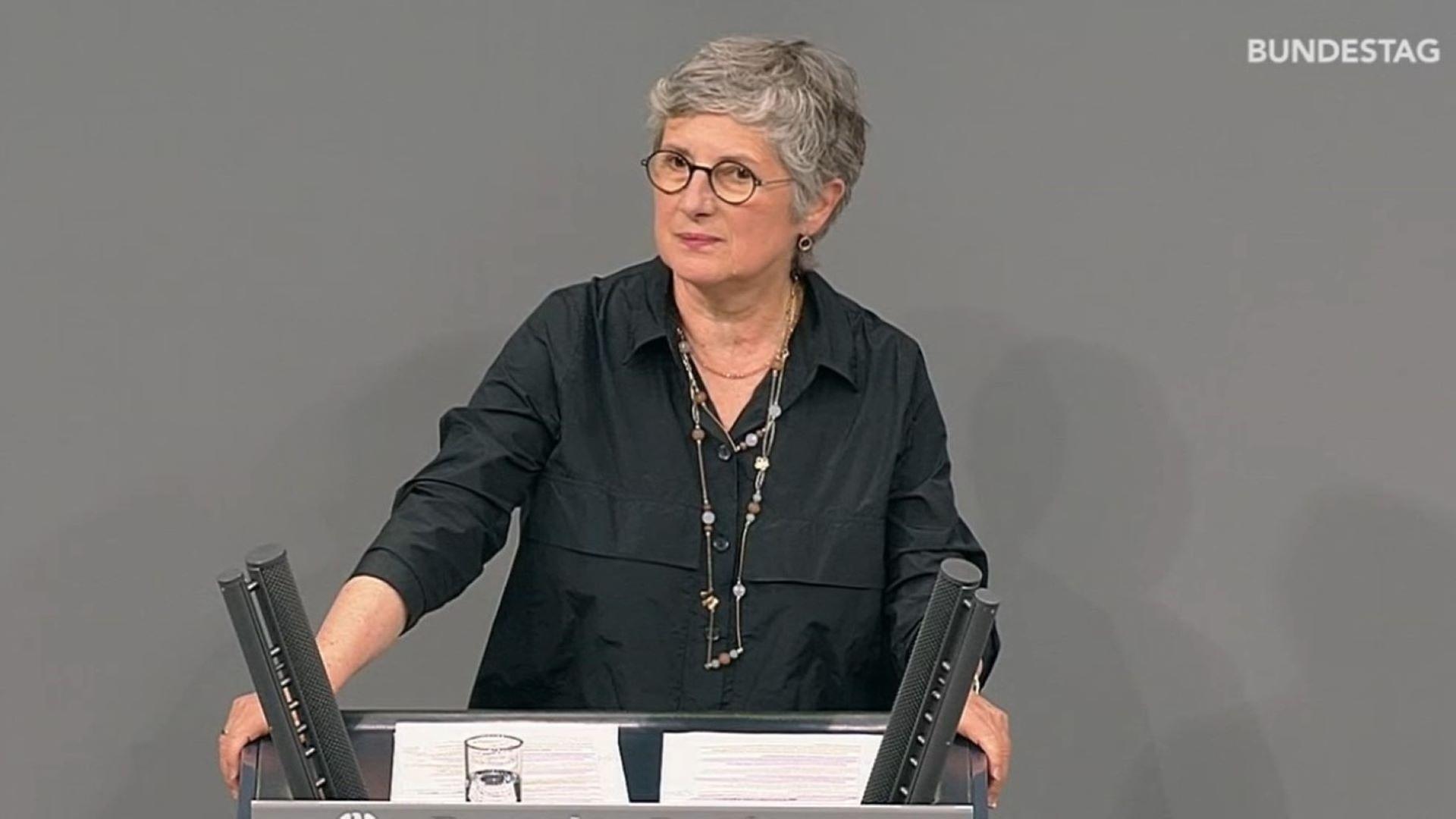 Bundestag debattiert über Zurückweisungen