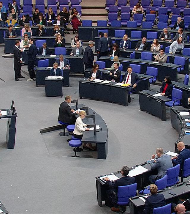 Bundestag setzt 24 Ausschüsse ein