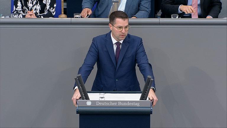 Debatte zum Deutschlandticket