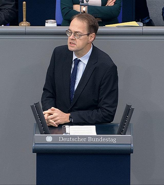 Debatte zur Pflegeversicherung