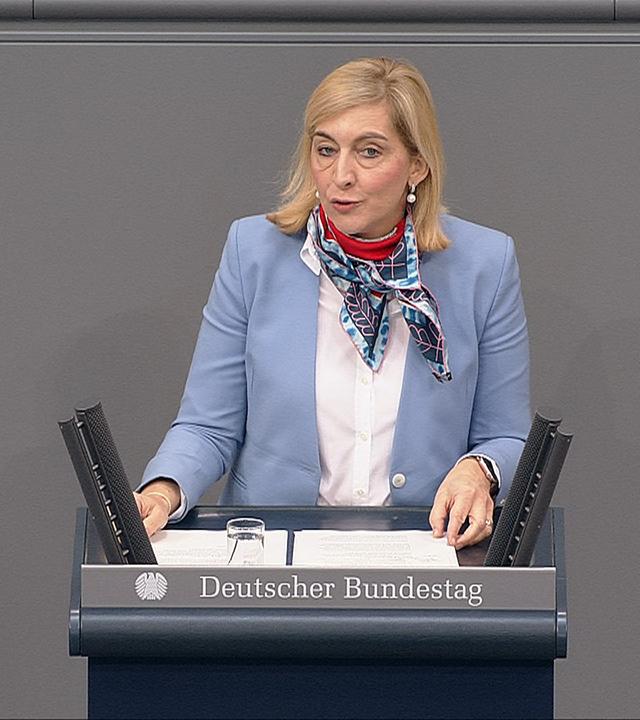 Debatte zur Reform des Nachrichtendienstrechts