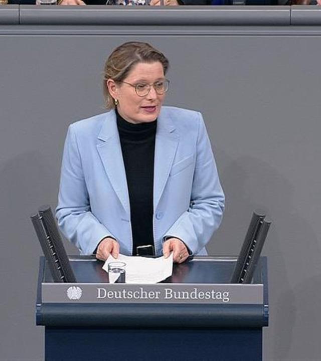 Debatte zur Regelungen von Terrorismus- und Kriminalitätsbekämpfung