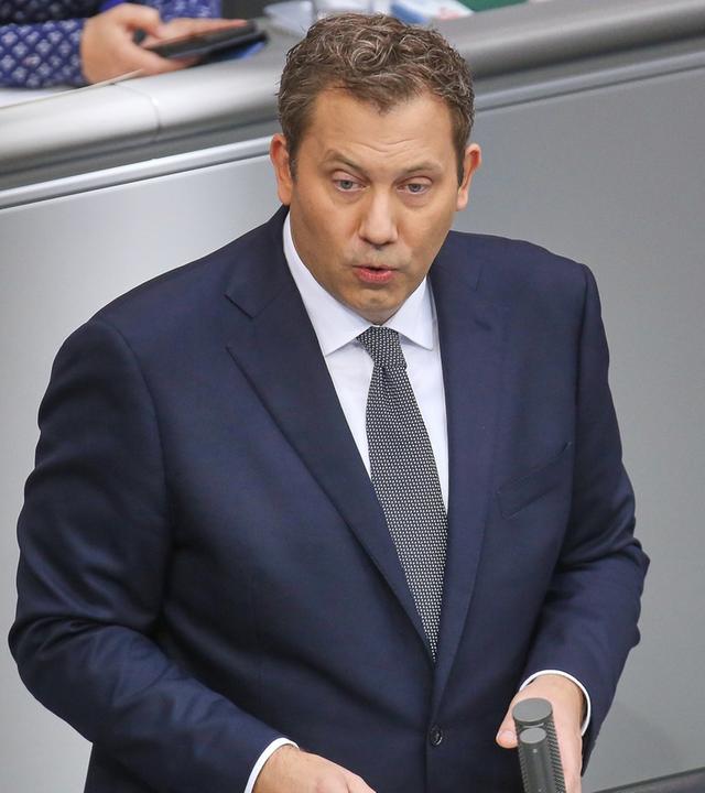 Einbringung Bundeshaushalt: "Wir wollen ein soziales Land bleiben"