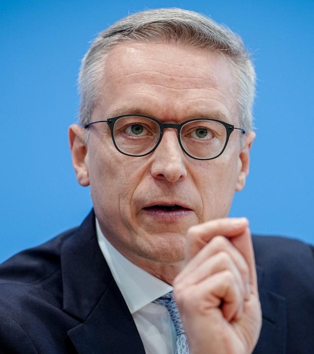 Entlastungskabinett: "Das Leben wieder einfacher machen"