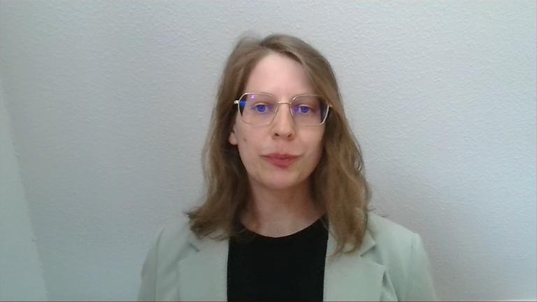 Juristin: Gesetzentwurf greift digitale Gewalt "ganzheitlich" auf